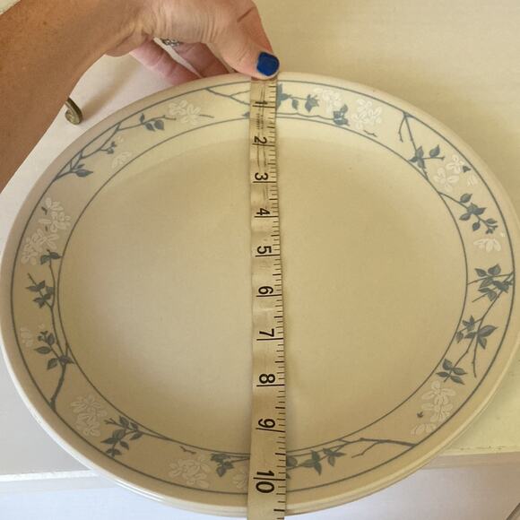Vintage Corelle “First of Spring” Dinner Plate, Set of 4 - Picture 8 of 9